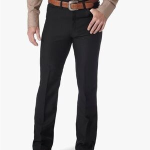 Wrangler Men's Wrancher Dress Jean 29x32